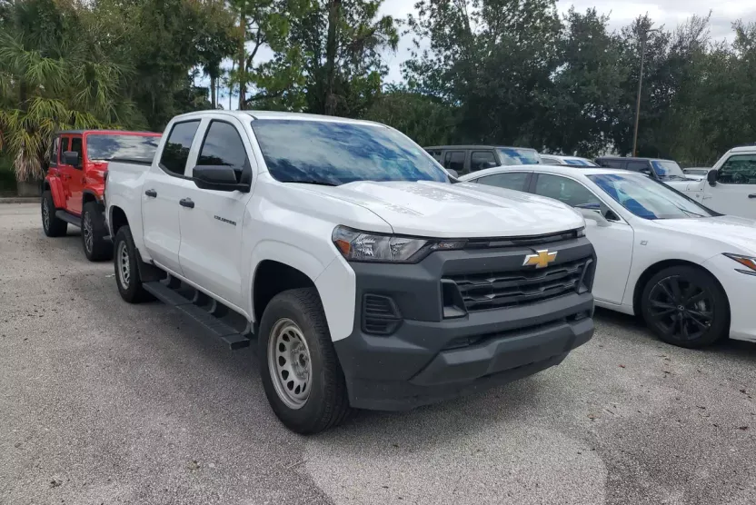 2023 Chevrolet Colorado Work Truck photo 1