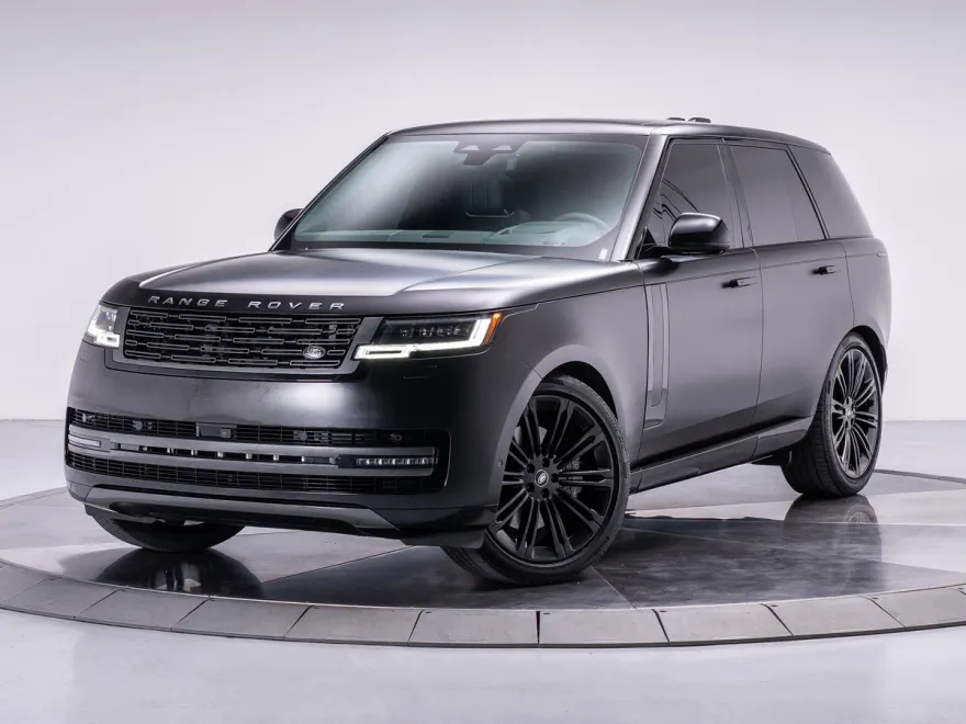 2025 Land Rover Range Rover SE photo 1