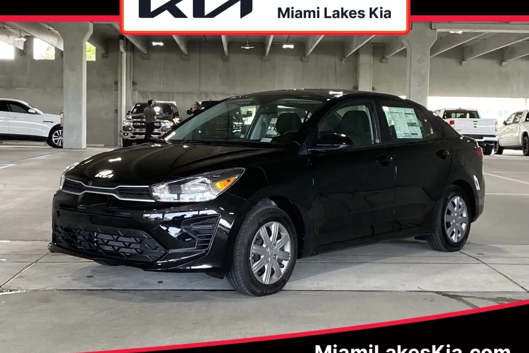 2023 Kia Rio S photo 1