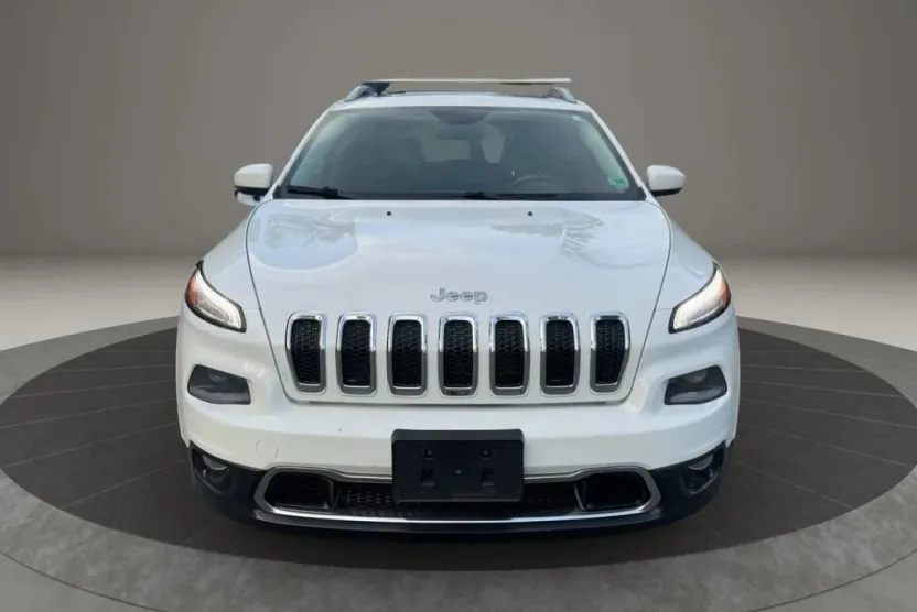 2015 Jeep Cherokee Limited Sport photo 1