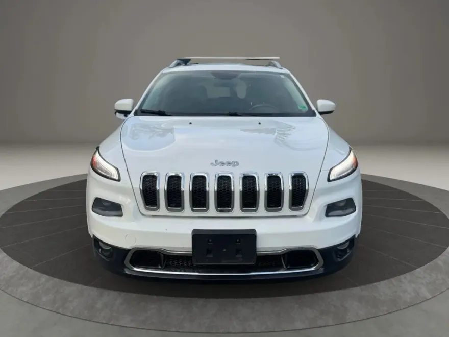 2015 Jeep Cherokee Limited Sport photo 1