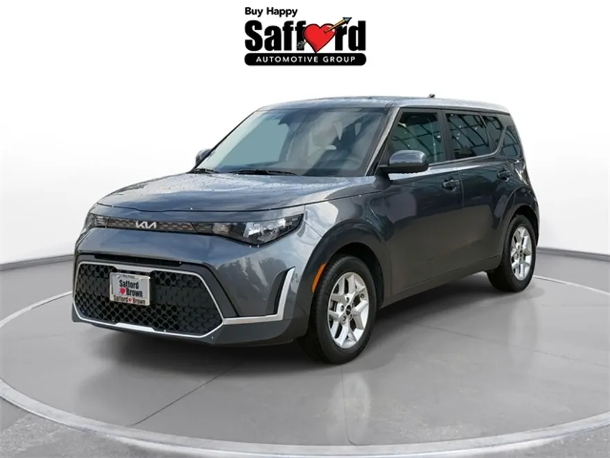2023 Kia Soul LX photo 1