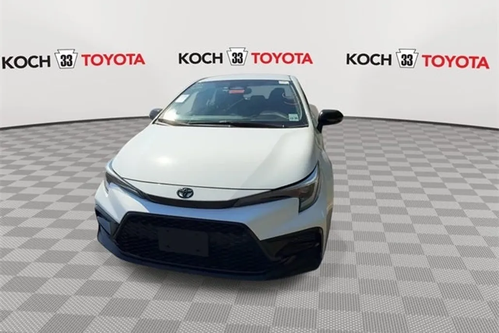 2024 Toyota Corolla SE photo 1