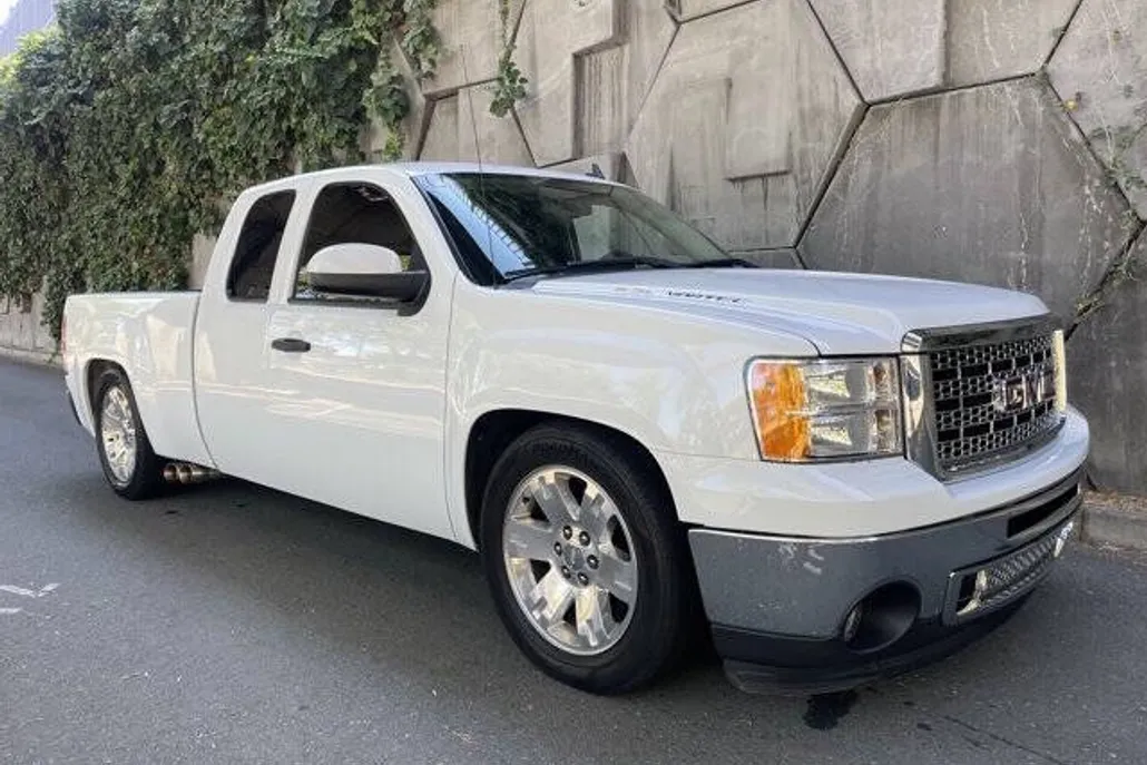 2012 Gmc Sierra 1500 SLE photo 1