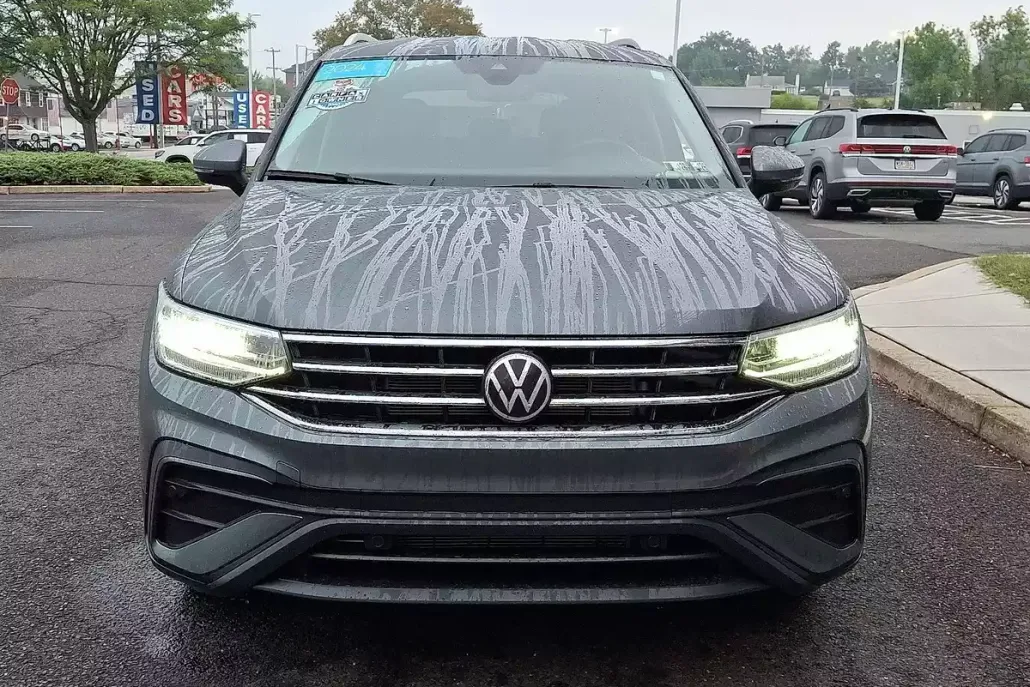 2024 Volkswagen Tiguan SE Wolfsburg Edition photo 1