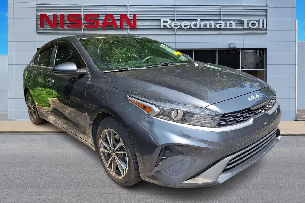 2022 Kia Forte LXS photo 1