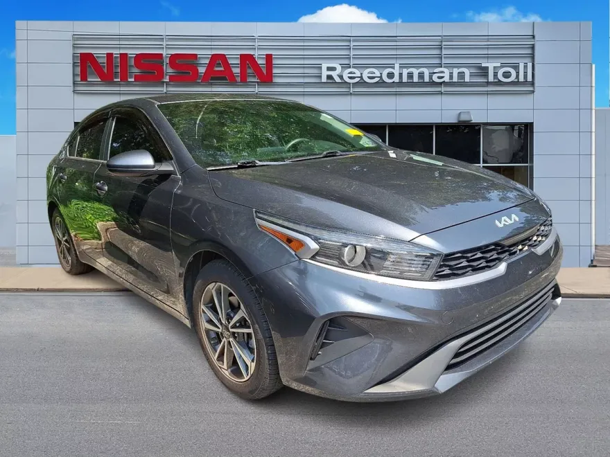 2022 Kia Forte LXS photo 1
