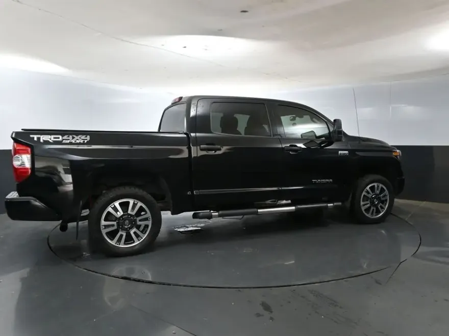 2019 Toyota Tundra SR5 CrewMax photo 1