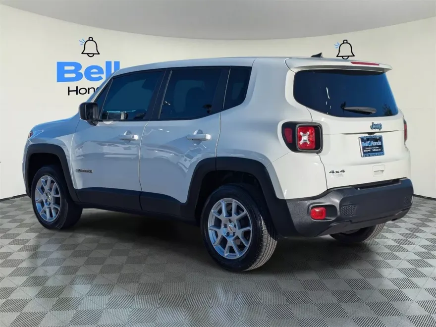 2023 Jeep Renegade Latitude photo 1
