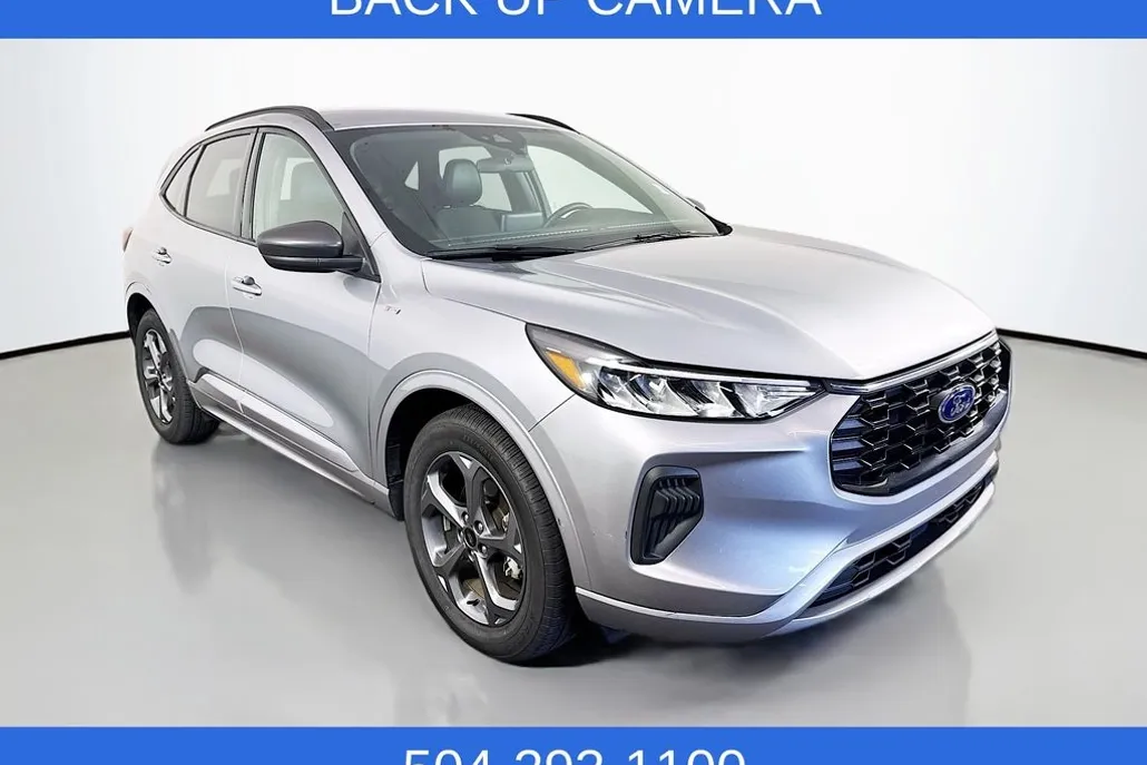 2024 Ford Escape ST-Line photo 1
