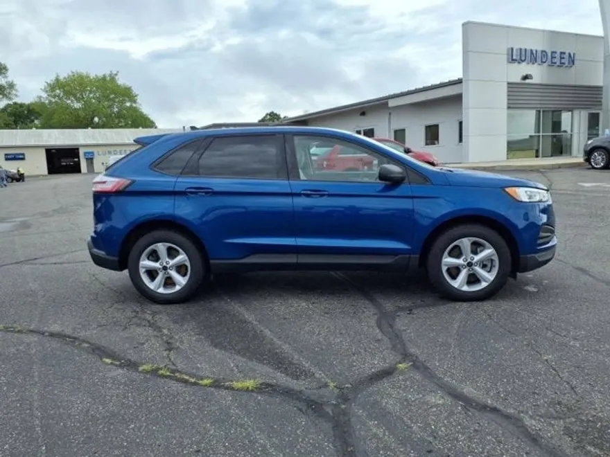 2024 Ford Edge SE photo 1