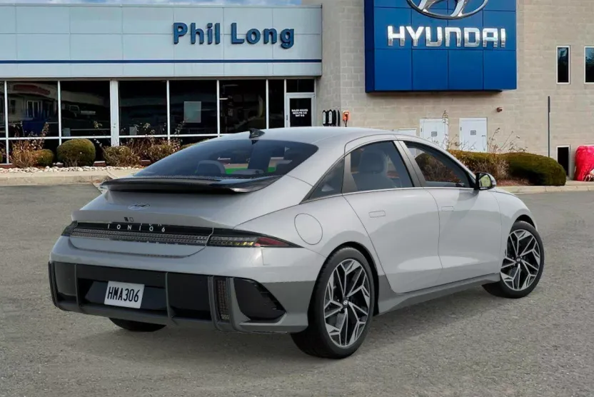 2025 Hyundai Ioniq 6 SEL photo 1