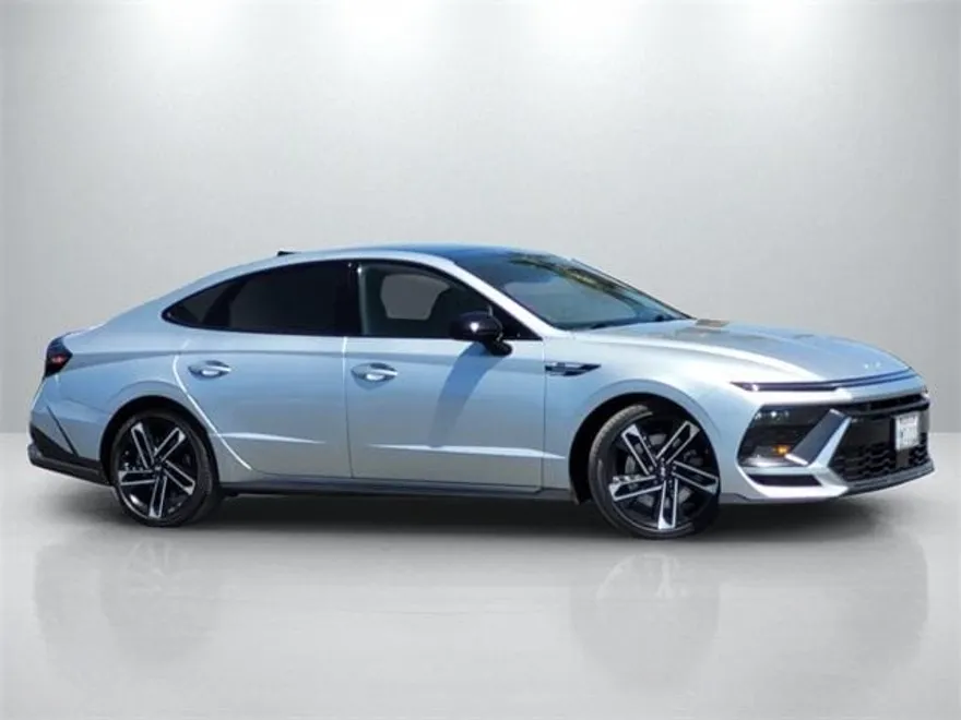 2024 Hyundai Sonata N Line photo 1