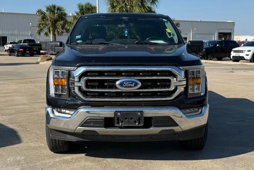 2022 Ford F-150 XLT photo 1