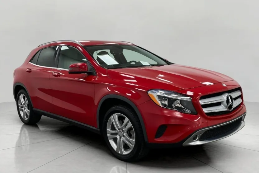 2015 Mercedes Benz GLA 4MATIC 250 photo 1