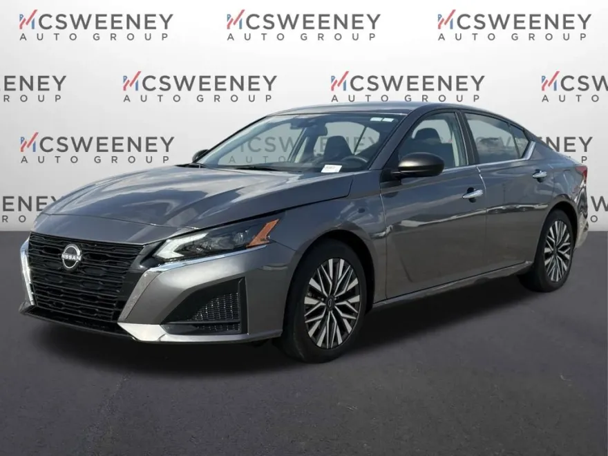 2024 Nissan Altima 2.5 SV photo 1