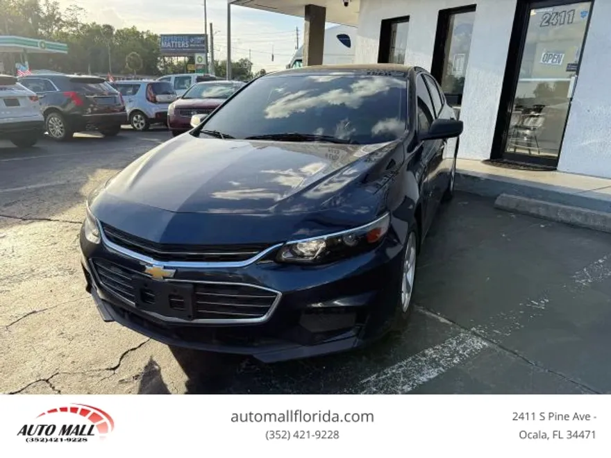 2018 Chevrolet Malibu LS photo 1