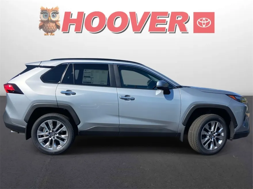 2025 Toyota RAV4 Limited photo 1