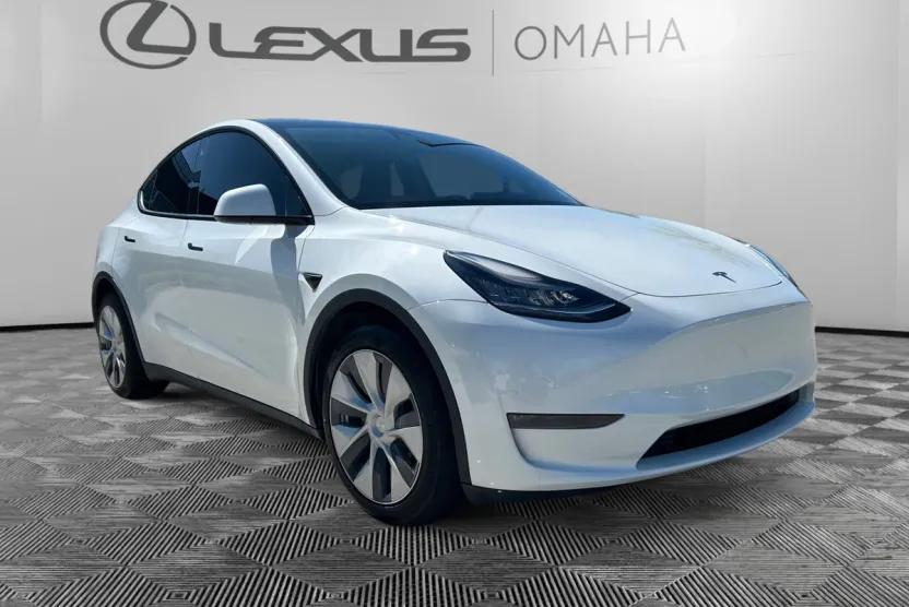2021 Tesla Model Y Long Range photo 1