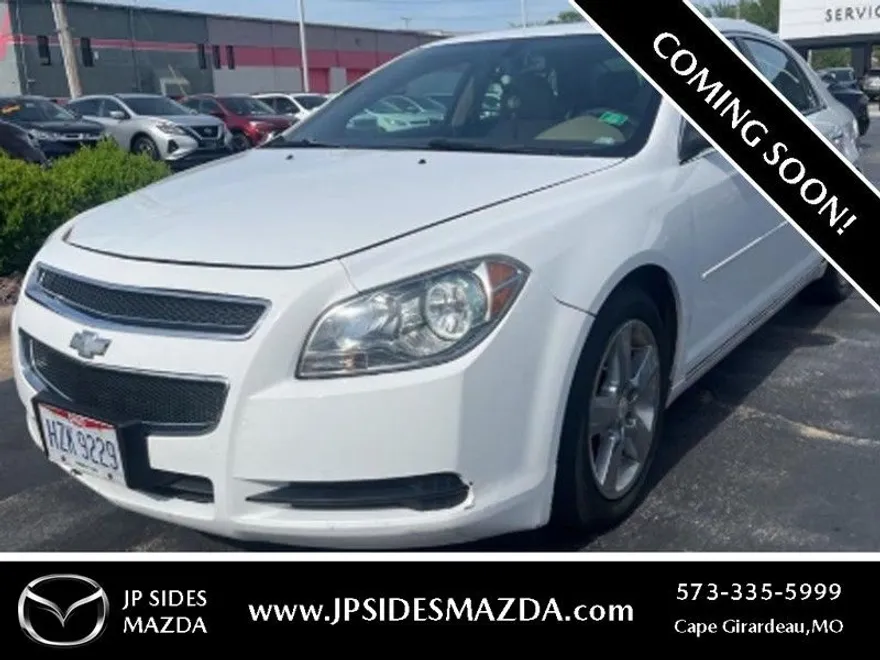 2012 Chevrolet Malibu 2LT photo 1
