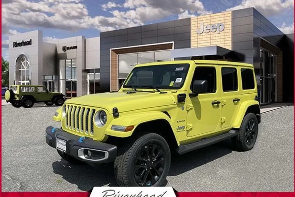 2023 Jeep Wrangler 4xe Sahara photo 1