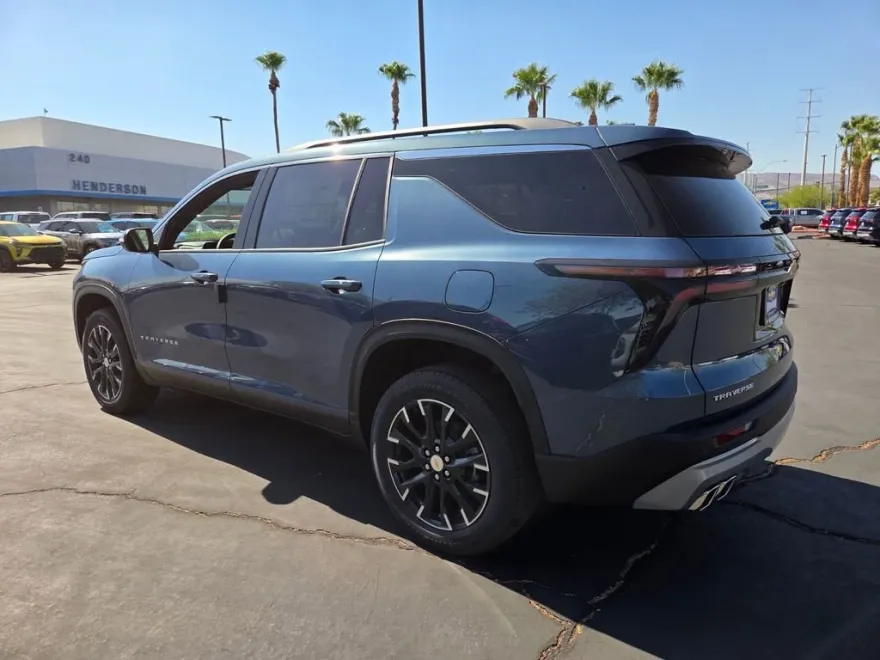 2026 Chevrolet Traverse photo 1
