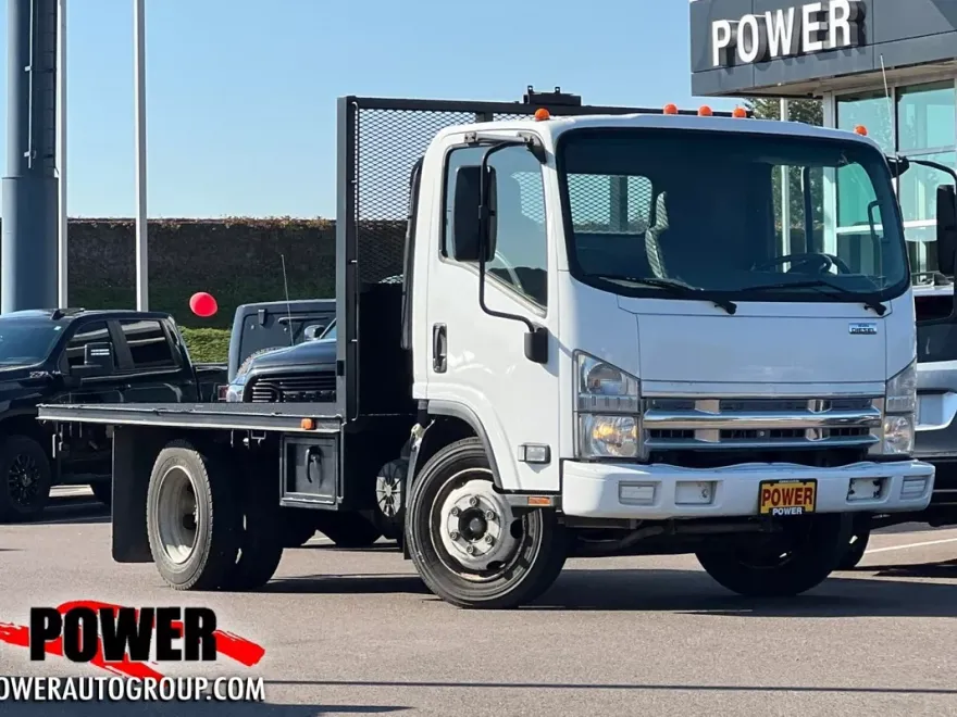 2009 Isuzu NQR photo 1