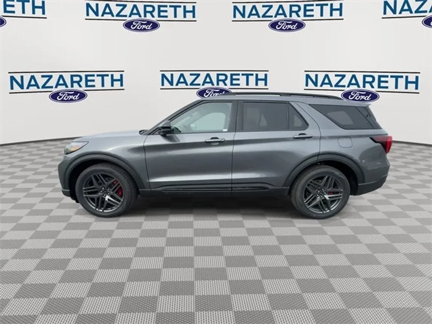 2025 Ford Explorer ST photo 1