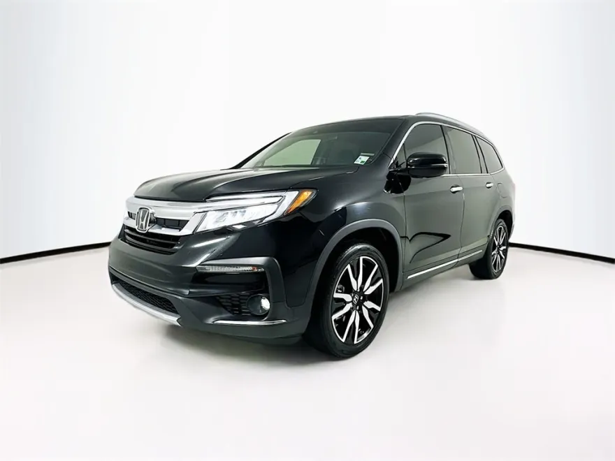 2022 Honda Pilot Touring photo 1