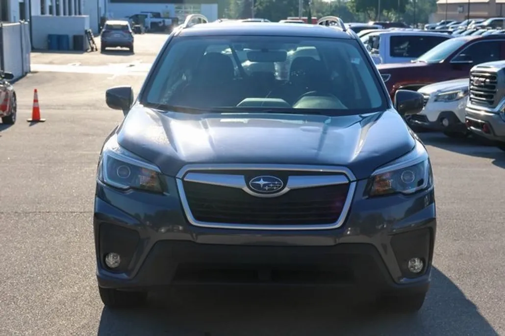 2021 Subaru Forester Premium photo 1