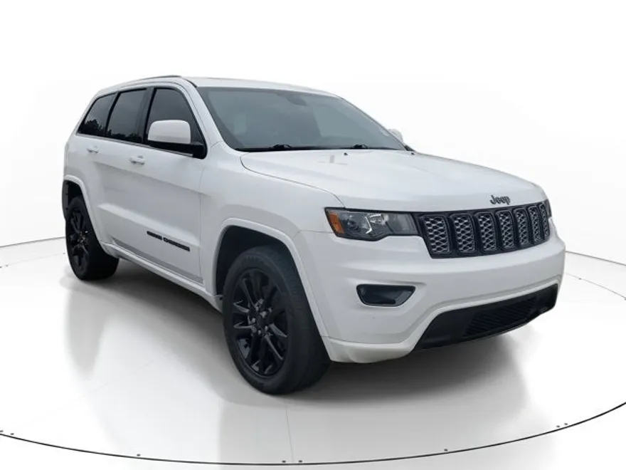 2021 Jeep Grand Cherokee Laredo X photo 1