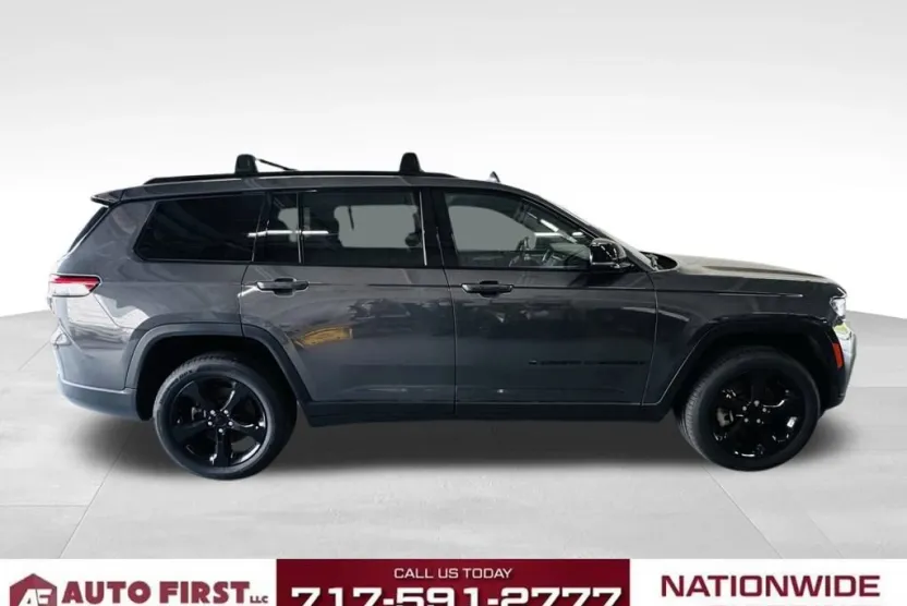 2022 Jeep Cherokee Altitude photo 1