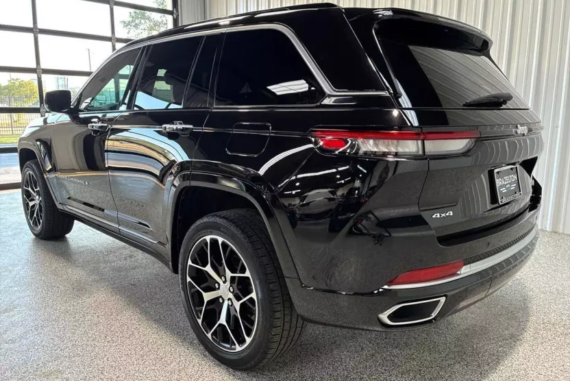 2024 Jeep Grand Cherokee Summit Reserve photo 1