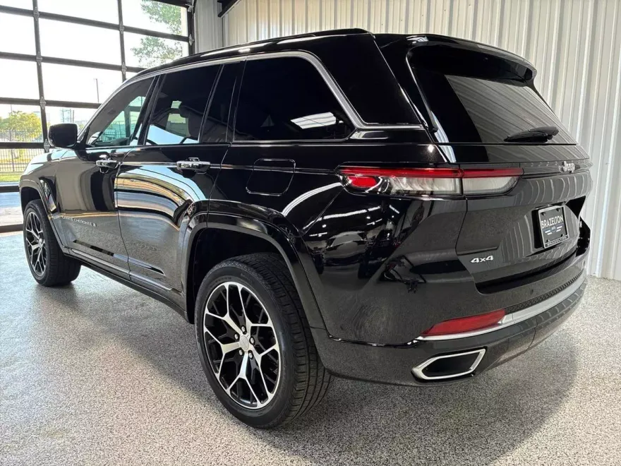 2024 Jeep Grand Cherokee Summit Reserve photo 1