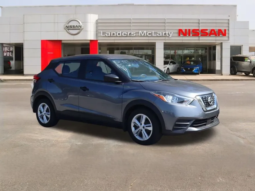 2020 Nissan Kicks S photo 1