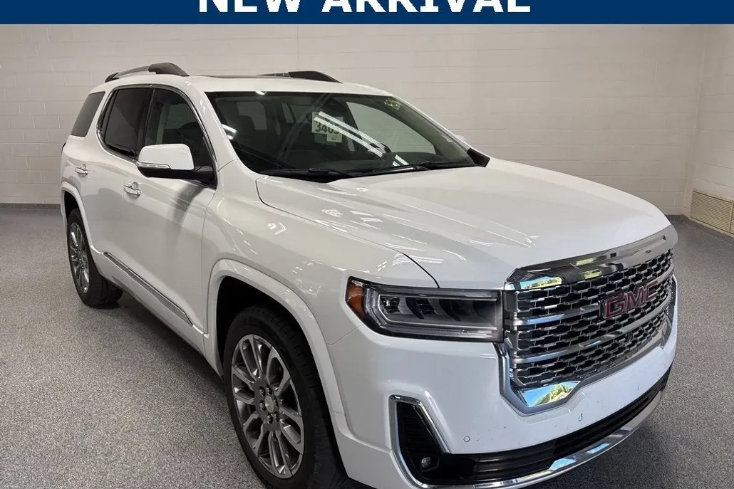 2023 Gmc Acadia Denali photo 1
