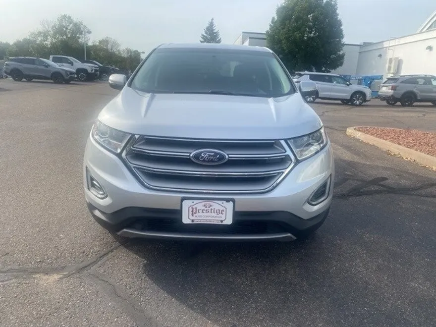 2017 Ford Edge SEL photo 1