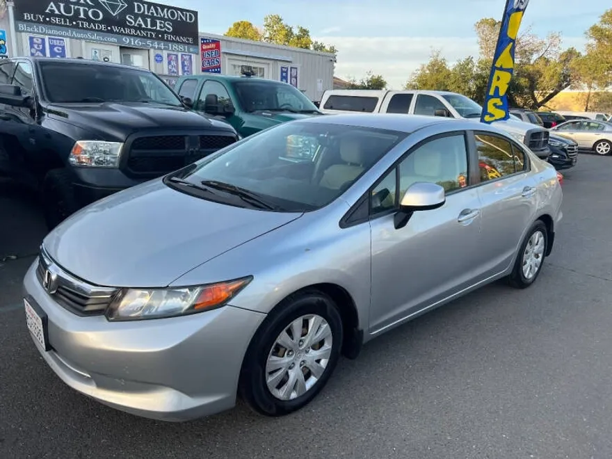 2012 Honda Civic LX photo 1