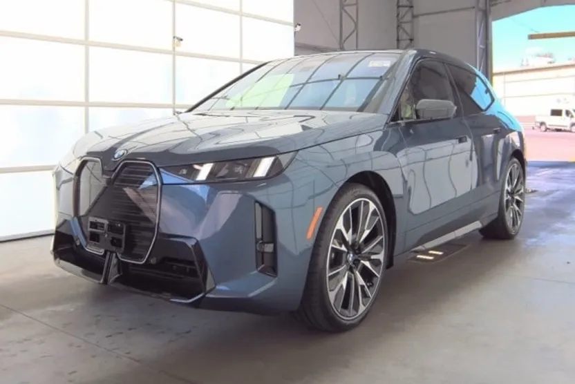 2026 Bmw iX photo 1