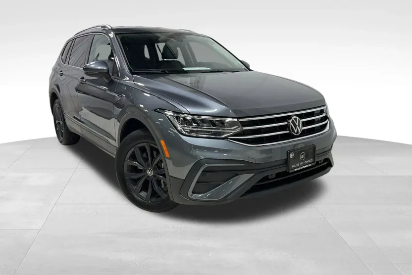 2024 Volkswagen Tiguan SE photo 1