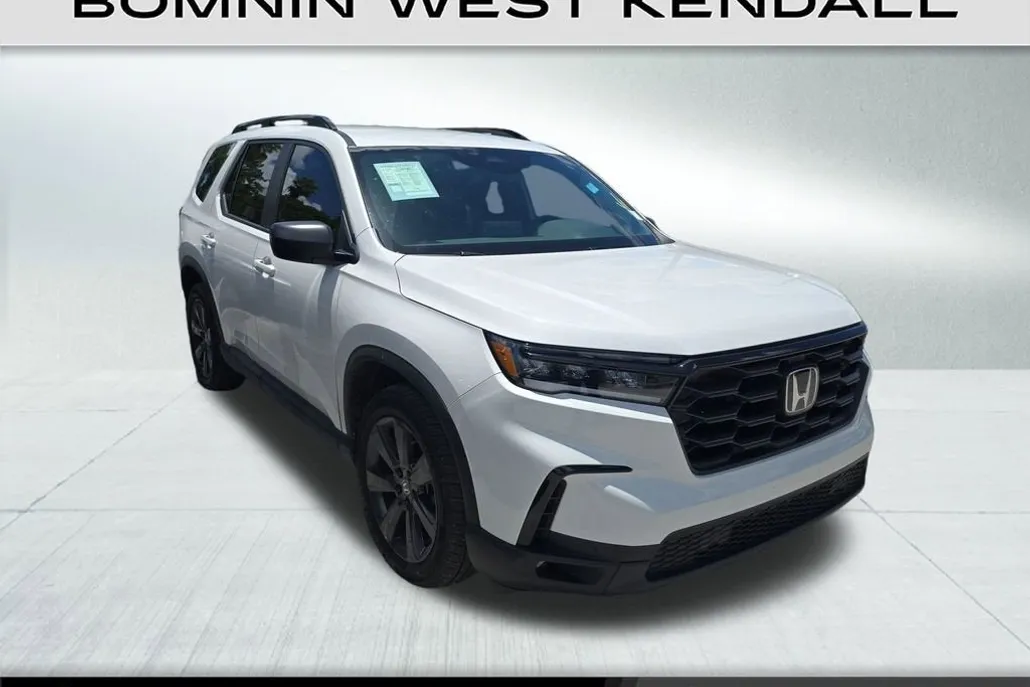 2023 Honda Pilot Sport photo 1
