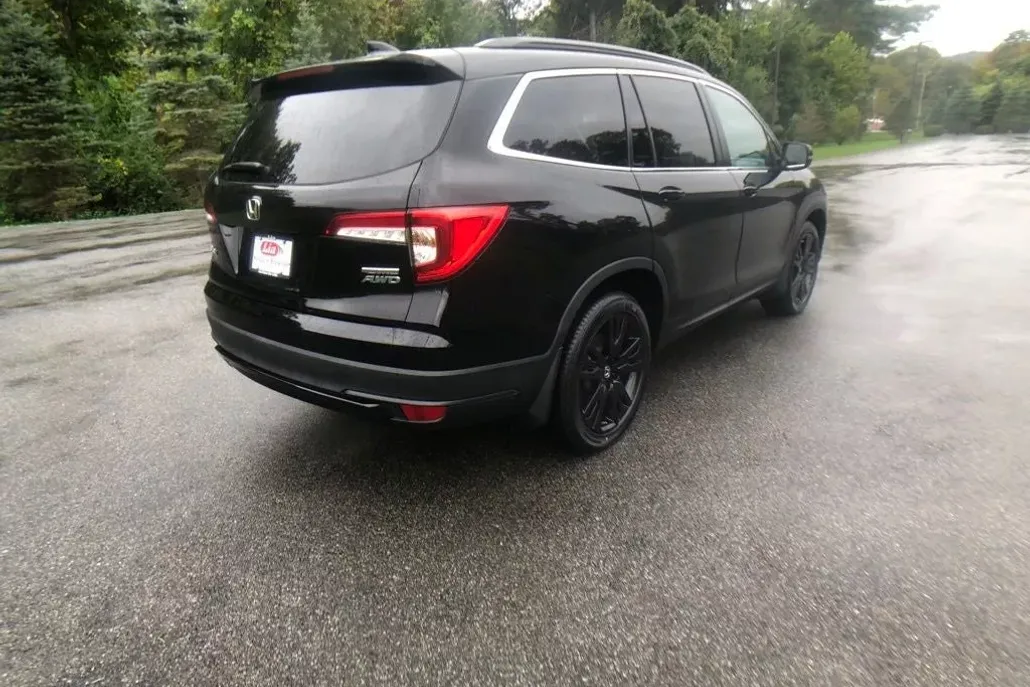2022 Honda Pilot Special Edition photo 1