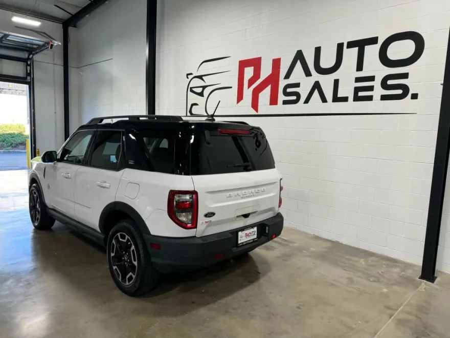 2021 Ford Bronco Sport Outer Banks photo 1