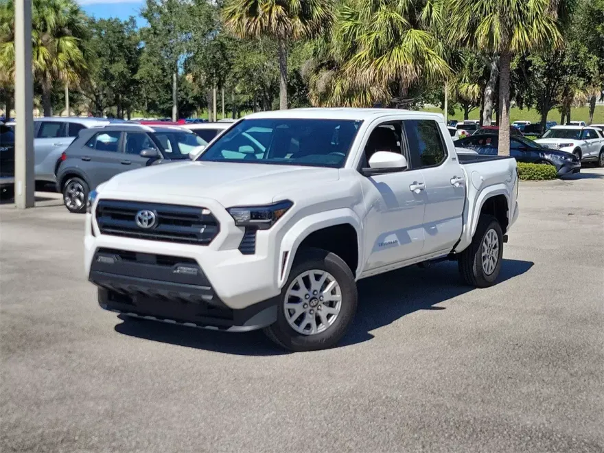2024 Toyota Tacoma SR5 photo 1