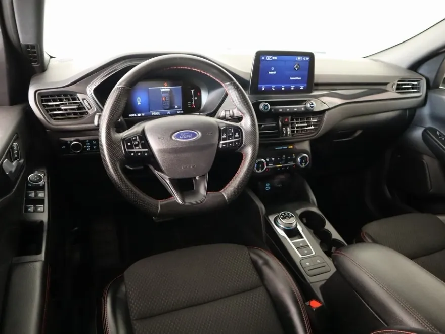 2023 Ford Escape ST-Line photo 1