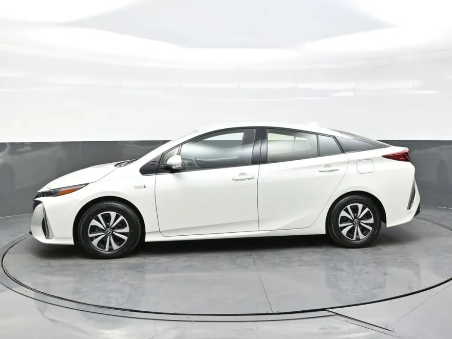 2018 Toyota Prius Prime Plus Premium Advanced photo 1