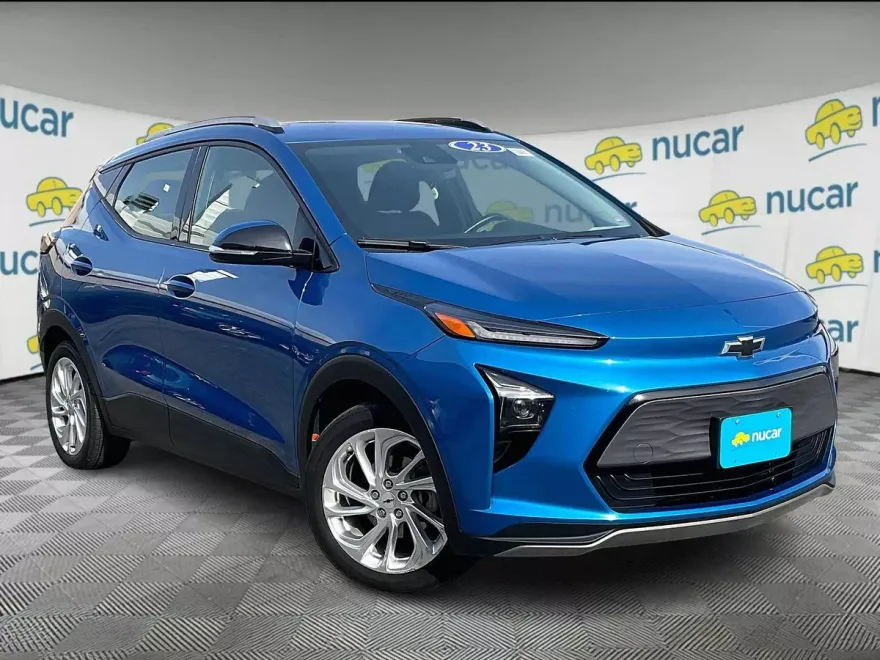 2023 Chevrolet Bolt EUV photo 1