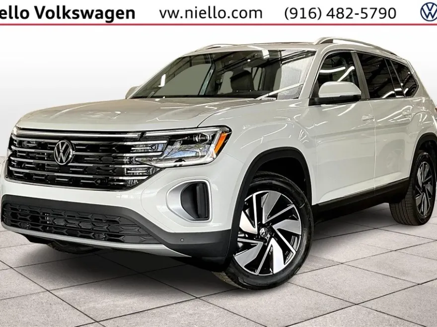 2025 Volkswagen Atlas SEL photo 1