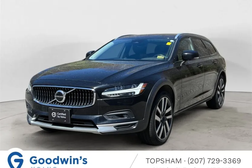 2022 Volvo V90 Cross Country B6 photo 1