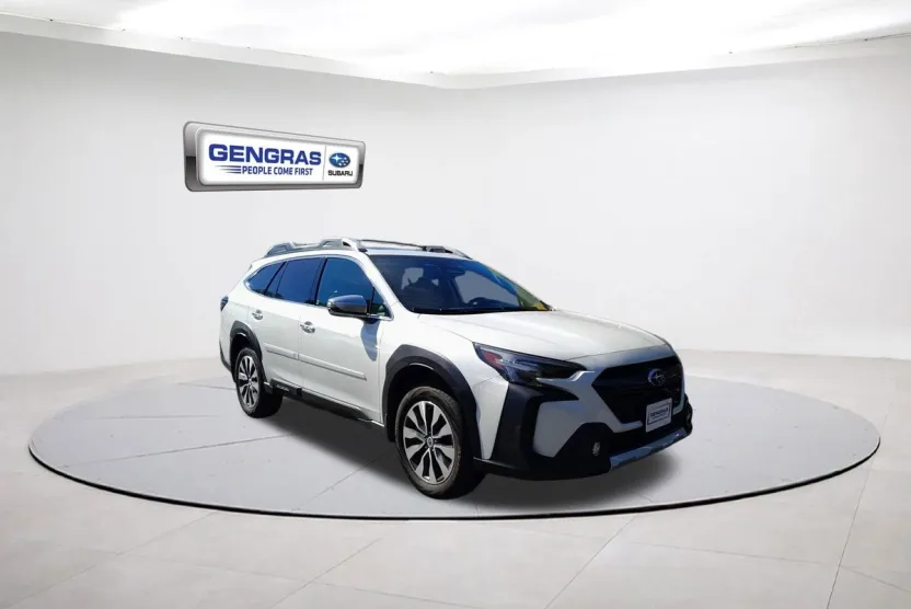 2024 Subaru Outback Touring XT photo 1